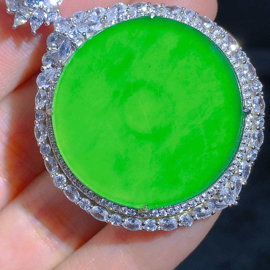 翡翠颈饰银S925镶嵌吊坠