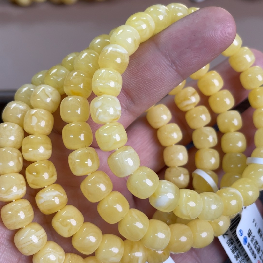 蜜蜡裸石未镶嵌119多样性发其一