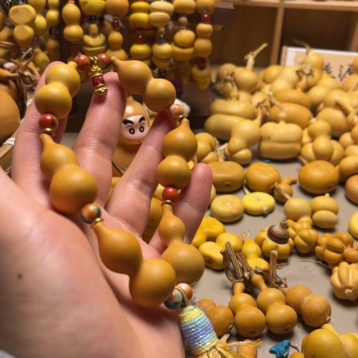 天津嘴手持葫芦葫芦