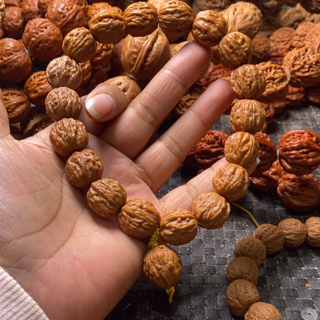 将***酒吊坠文玩核桃树王