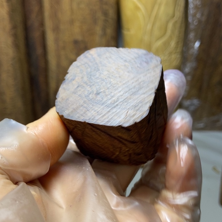 记***刻木老山檀木料哦木料