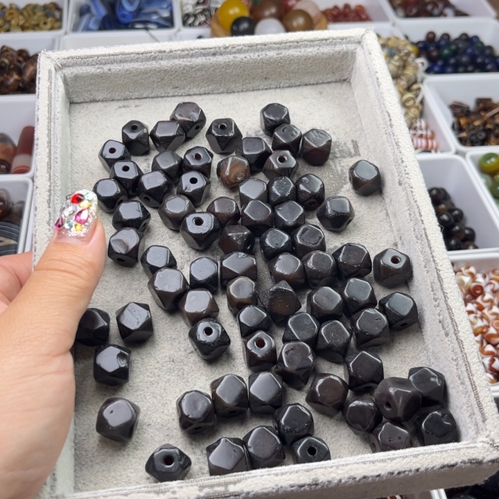 琉璃非金属6元随机一颗