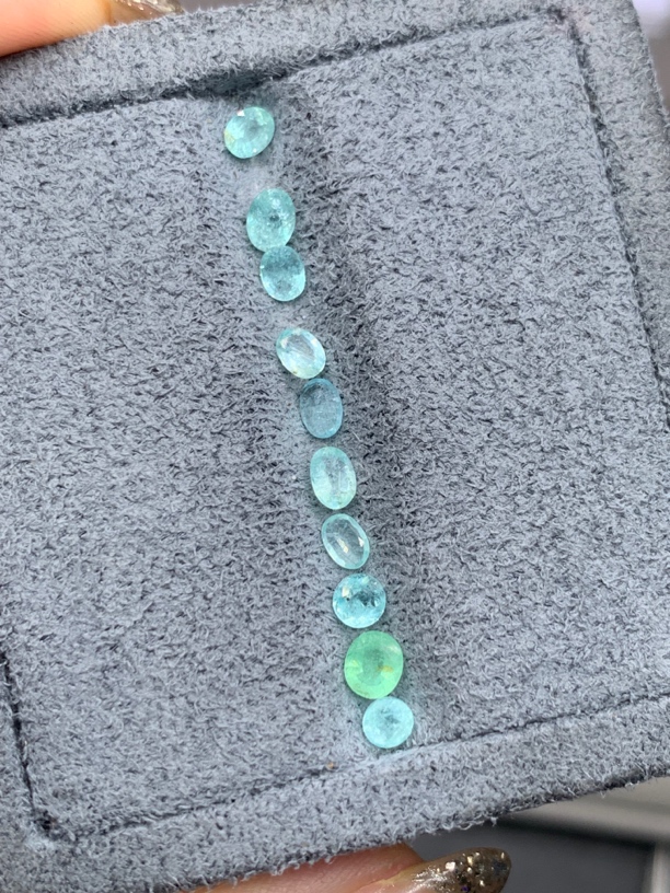 天然碧玺帕拉伊巴小克拉