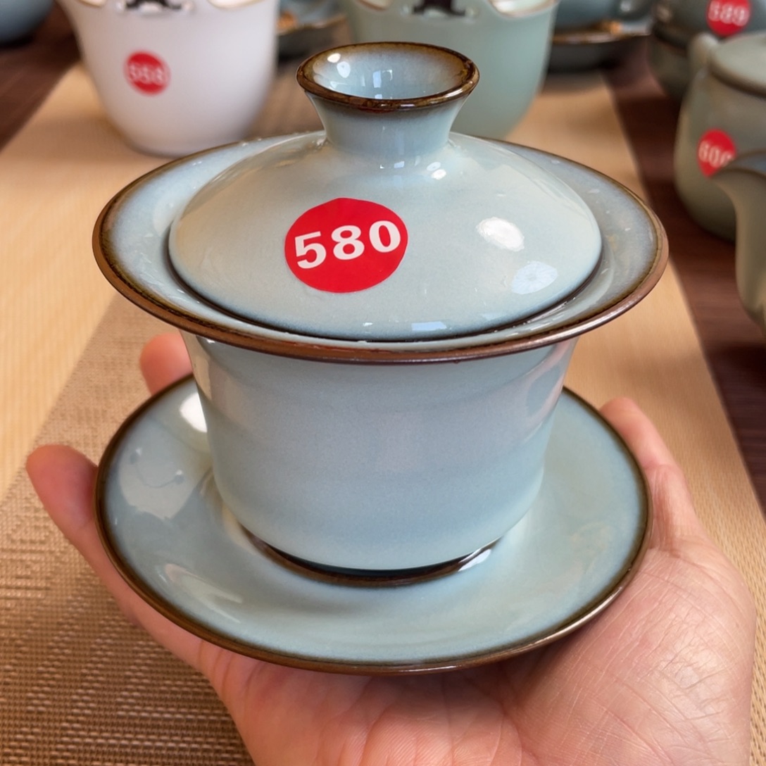 瓷片开播福利。。。。。。