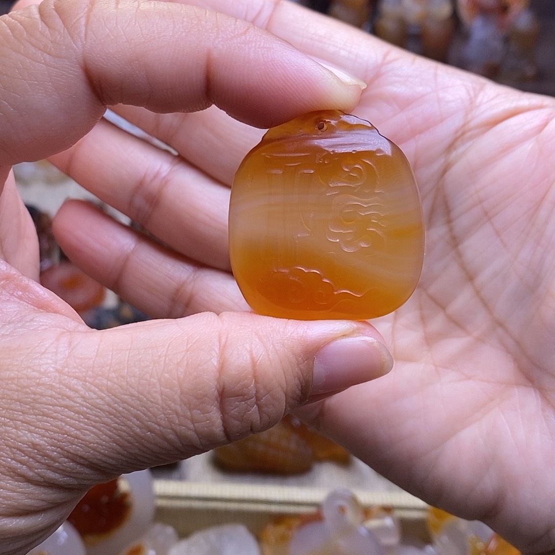 玛瑙/玉髓未镶嵌颈饰