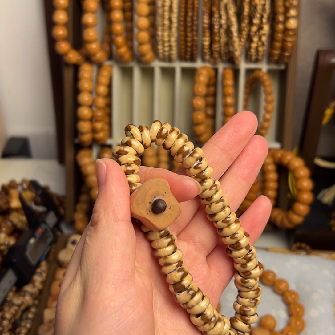 U***I钱串子+卷卷+面包+库克圆珠