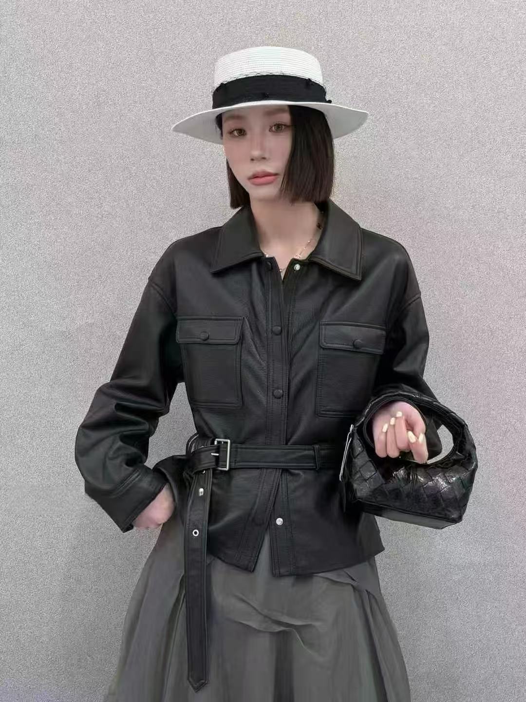 7788 女款韩系休闲百搭皮衣