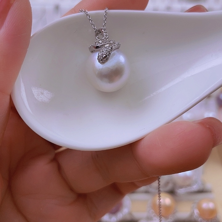 银S925镶嵌淡水珍珠吊坠(赠链)