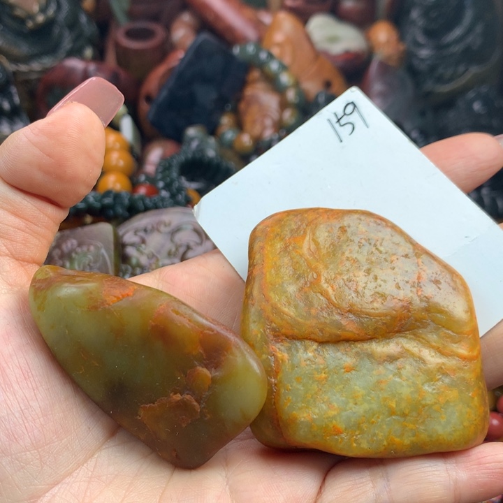 透闪石质玉未镶嵌珠宝奇石