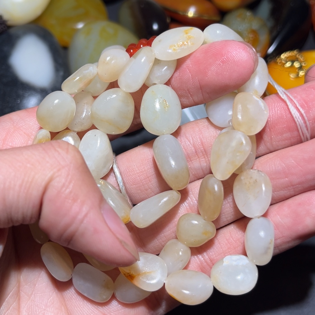 和田玉未镶嵌珠宝奇石