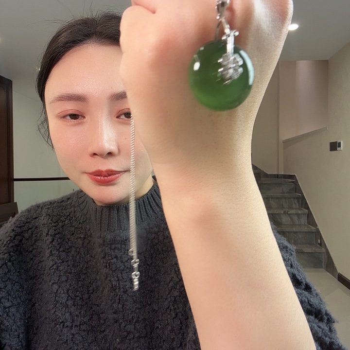 S****蛇纹石玉未镶嵌颈饰