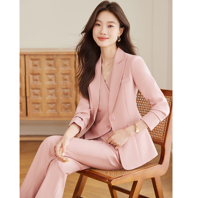 粉色西装套装女2025春秋新款气质女神范高级感西装马甲裤子三件套