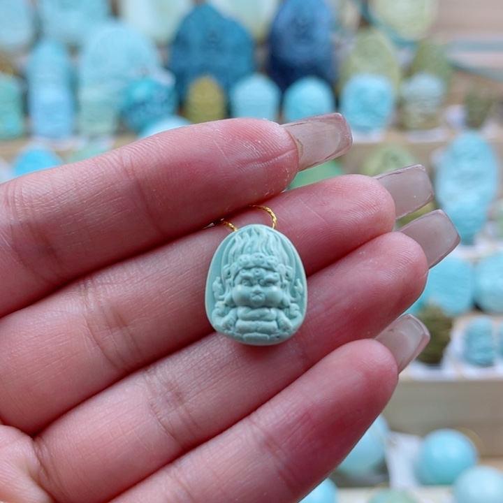 绿松石未镶嵌珠宝奇石