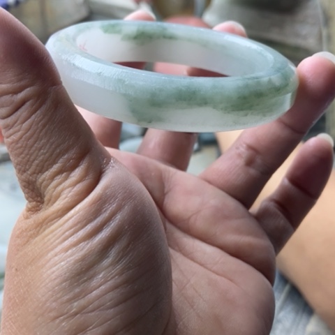 石英质玉手镯未镶嵌加工定制