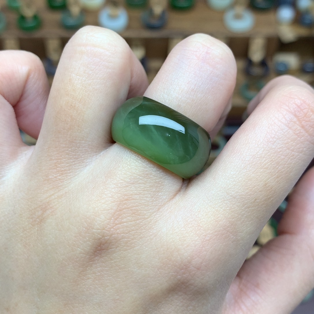 和田玉戒指未镶嵌