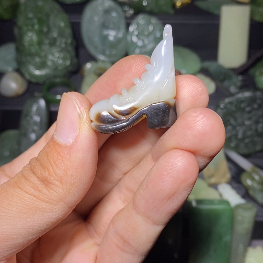 颈饰未镶嵌和田玉