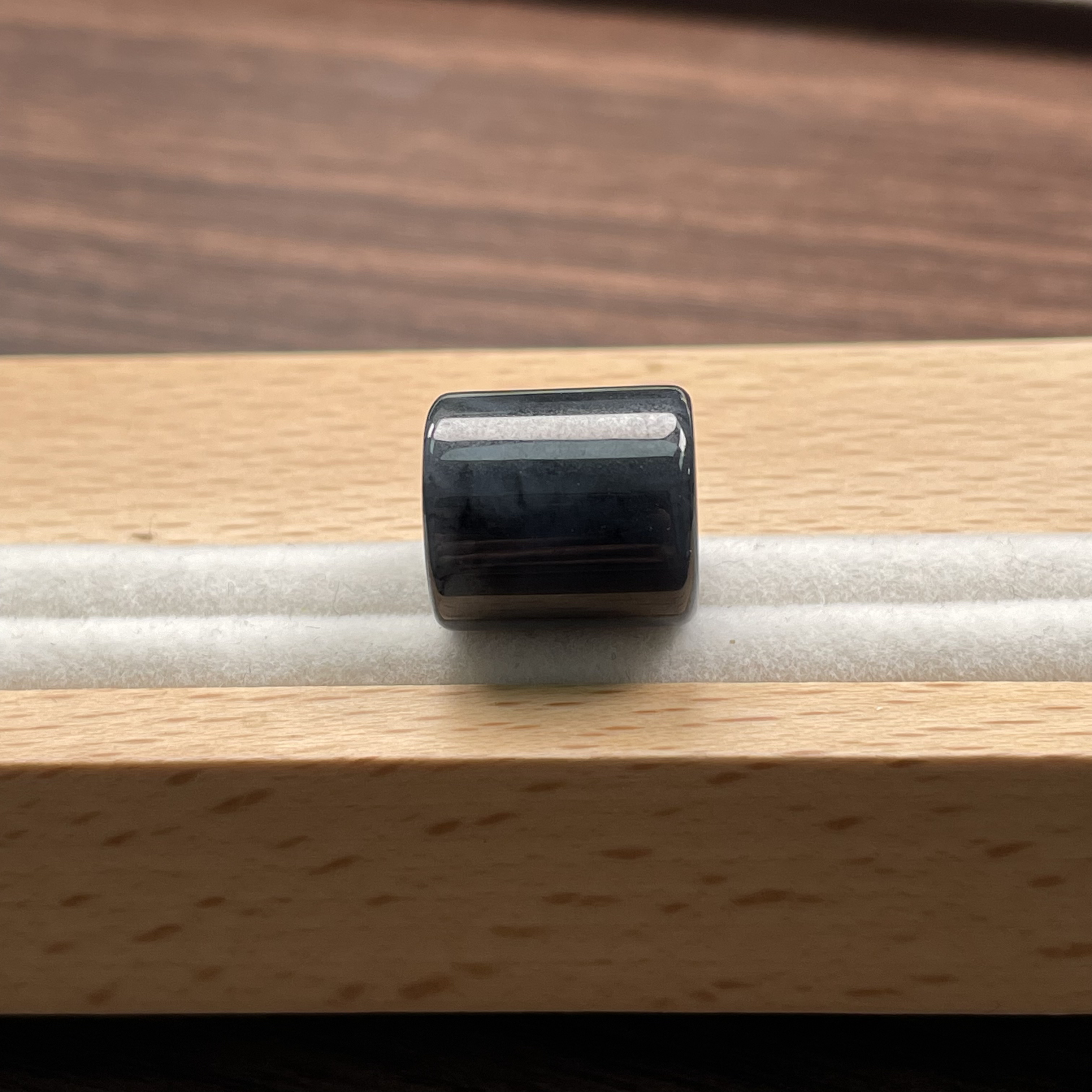 天然缅甸翡翠a货-翡翠单珠乌鸡桶珠