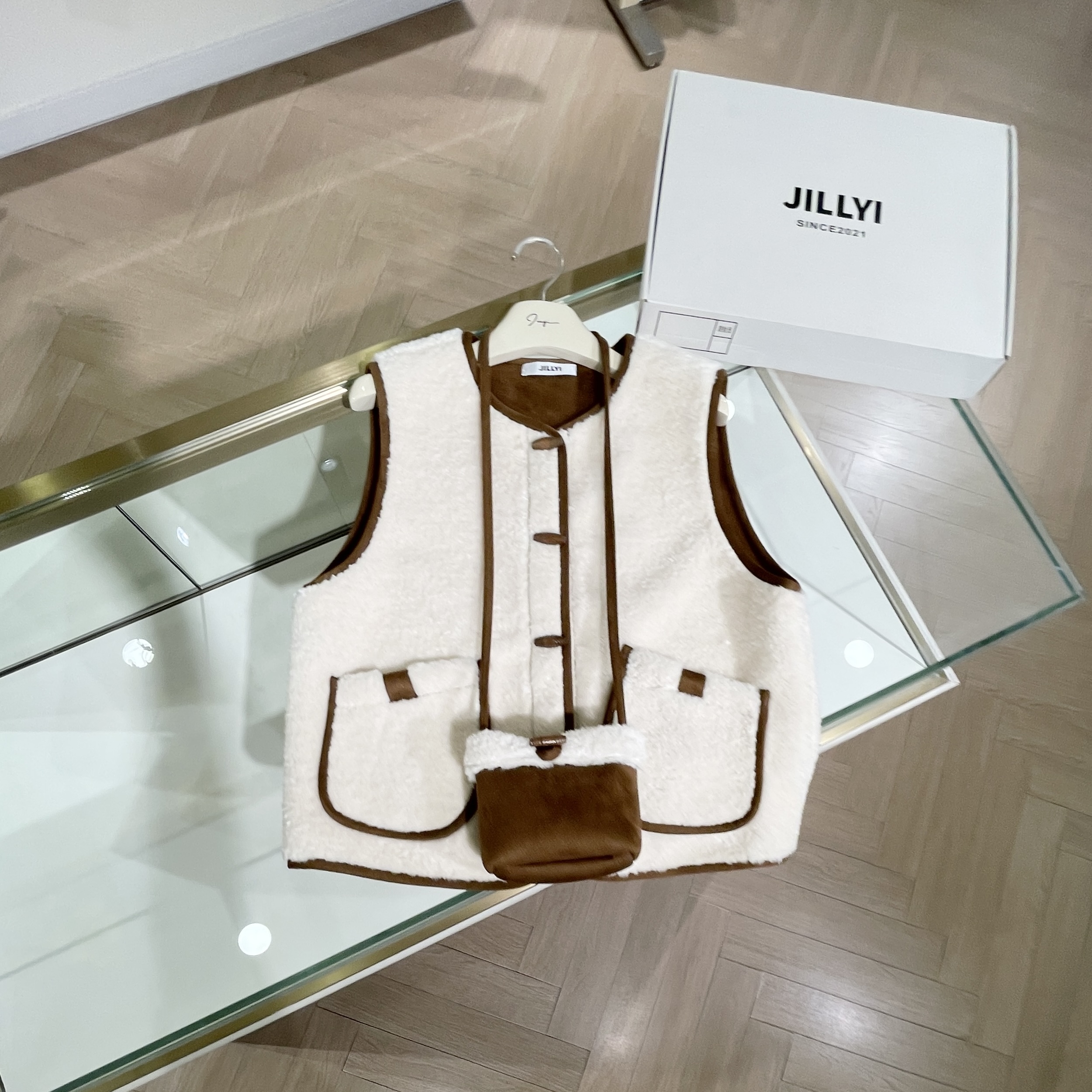 jillyi【雪顶摩卡】米棕撞色小香风无袖时尚马甲秋季简约百搭