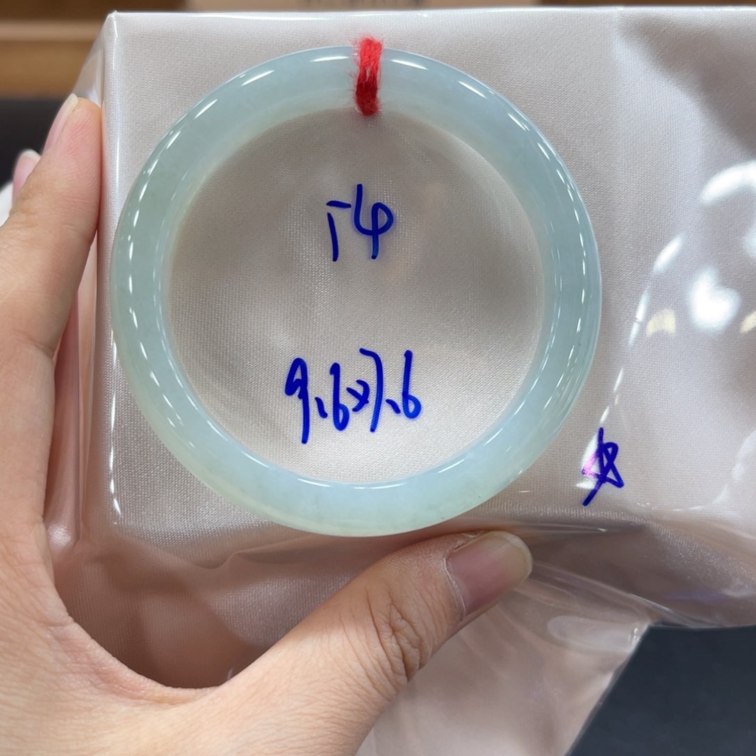 未镶嵌手镯翡翠翡翠