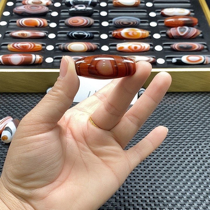 玛瑙/玉髓颈饰未镶嵌皮*