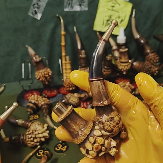 军***贵州特色竹根烟斗工艺品手把件
