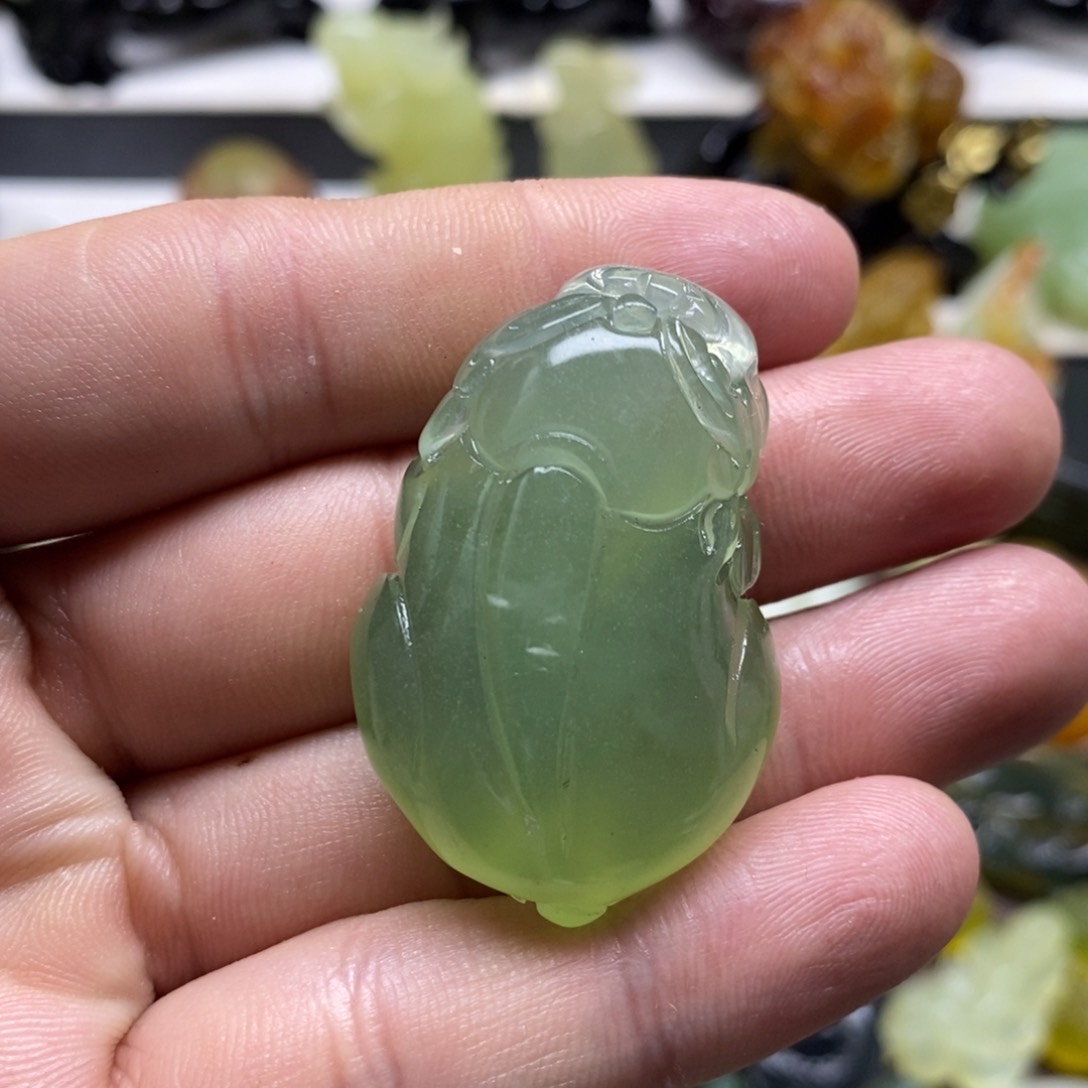 岫玉貔貅吊坠未镶嵌