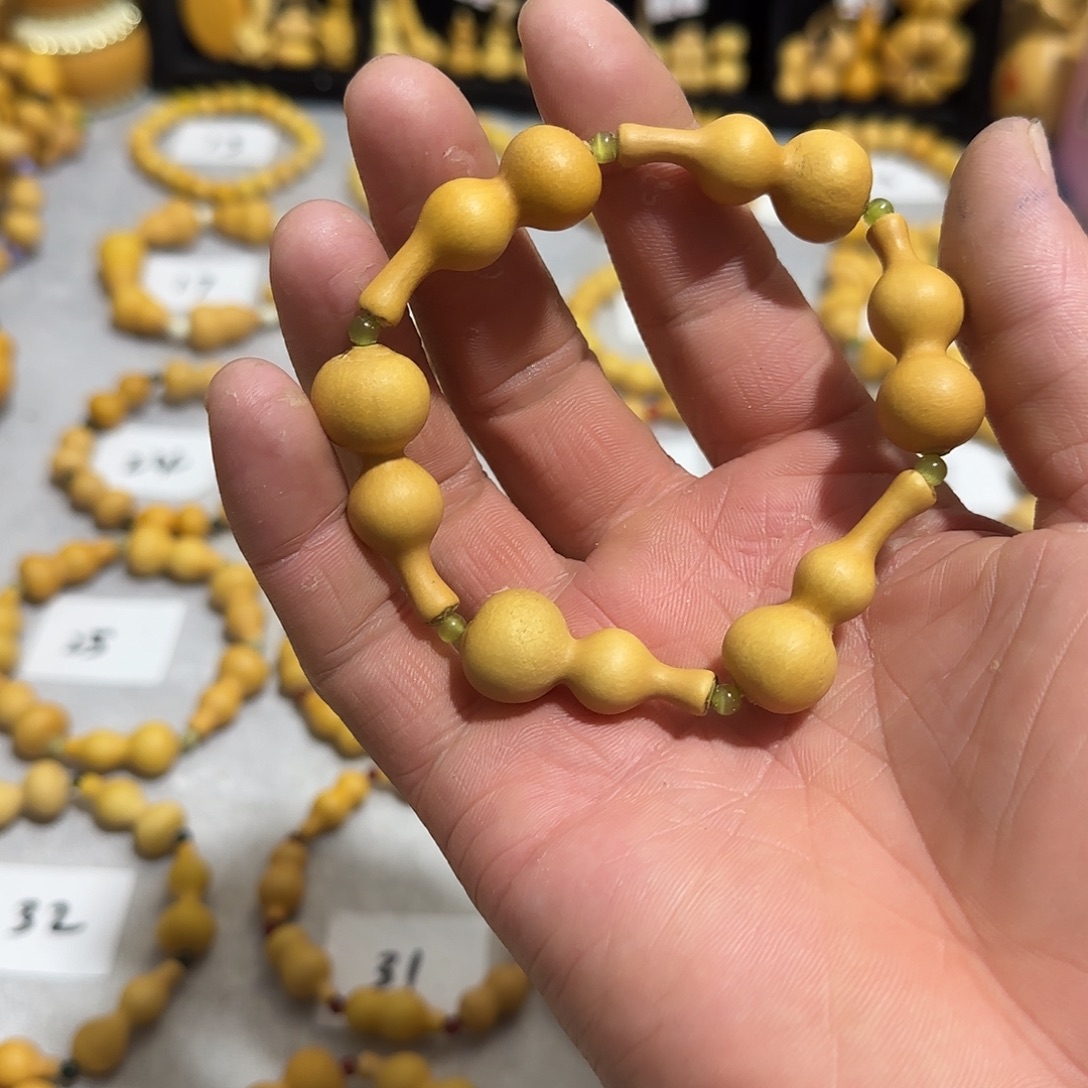 ₅***₄大叶紫檀（黑酸枝木类）