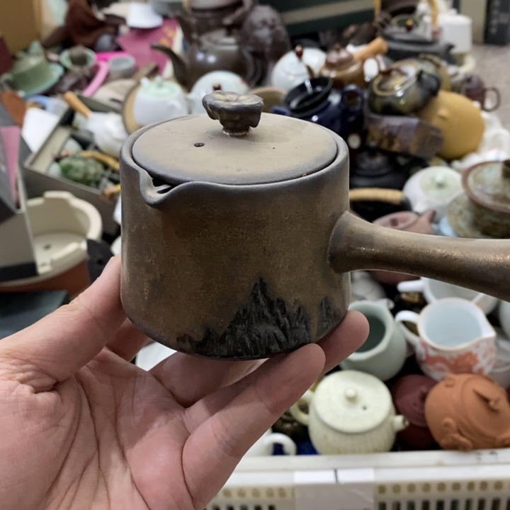 陶瓷艺术品及陶瓷壶