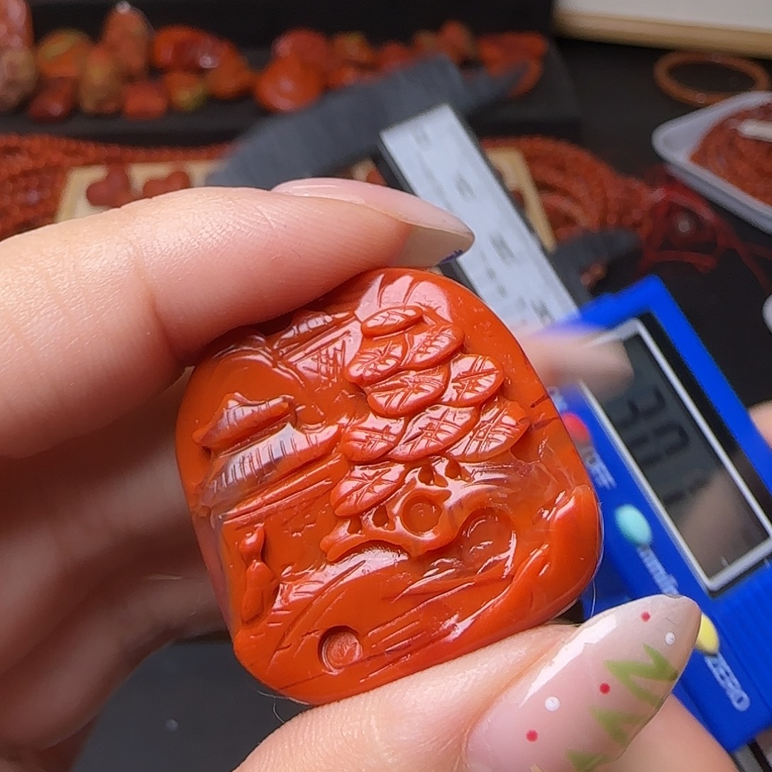 南红玛瑙未镶嵌颈饰