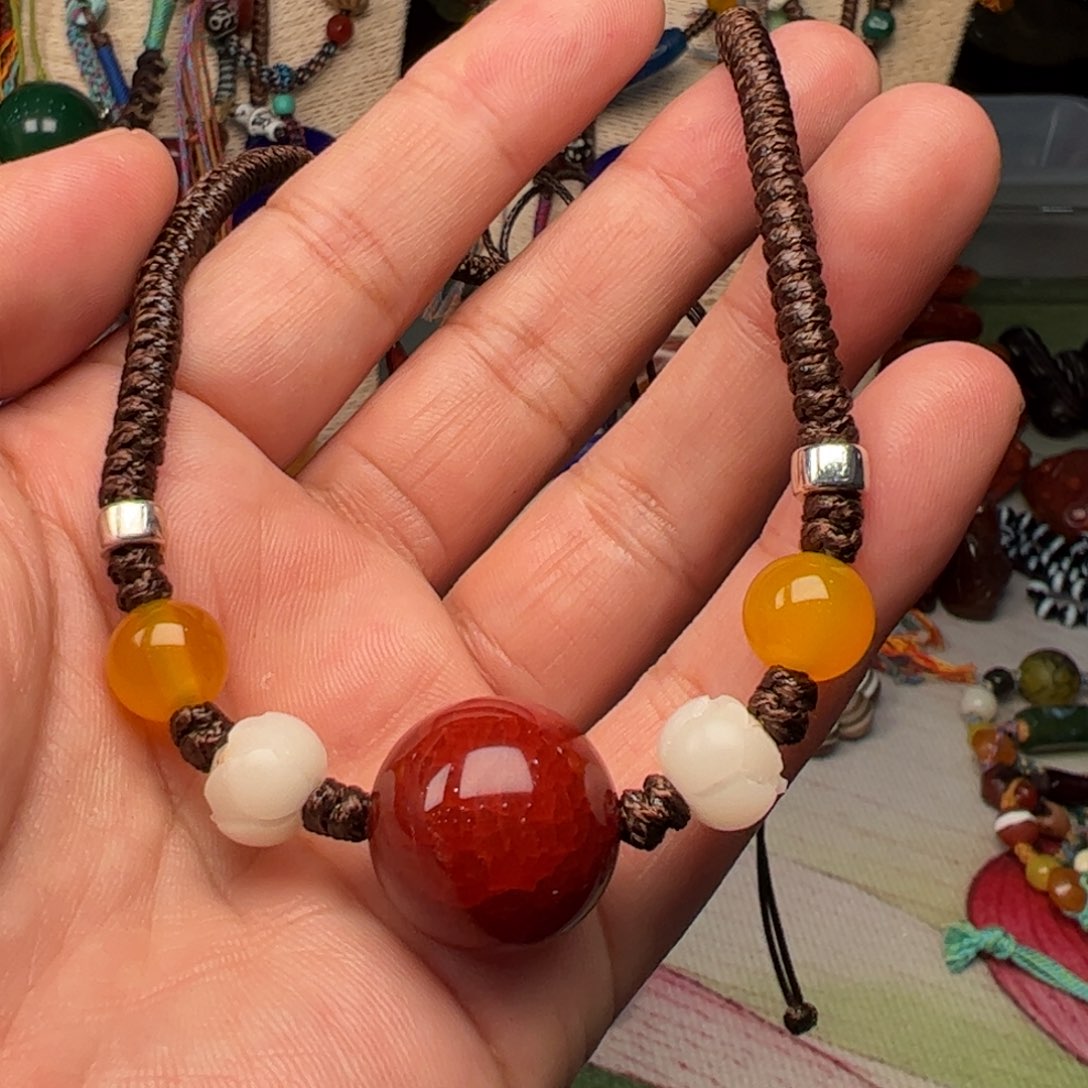 玛瑙/玉髓颈饰未镶嵌