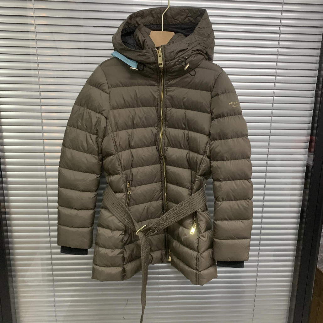 95新 BURBERRY/博柏利 羽绒服/s/A05538