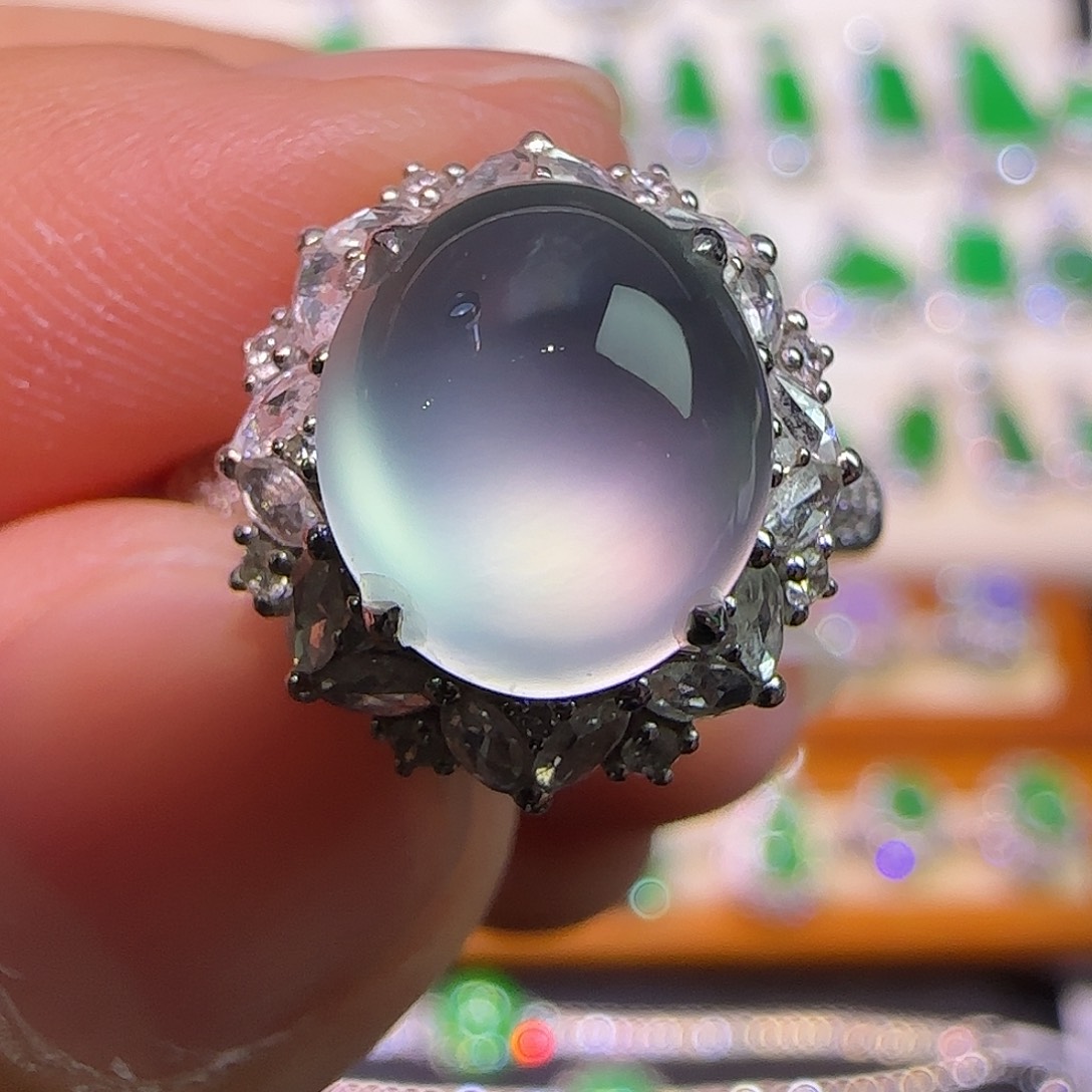 翡翠18K金镶嵌戒指