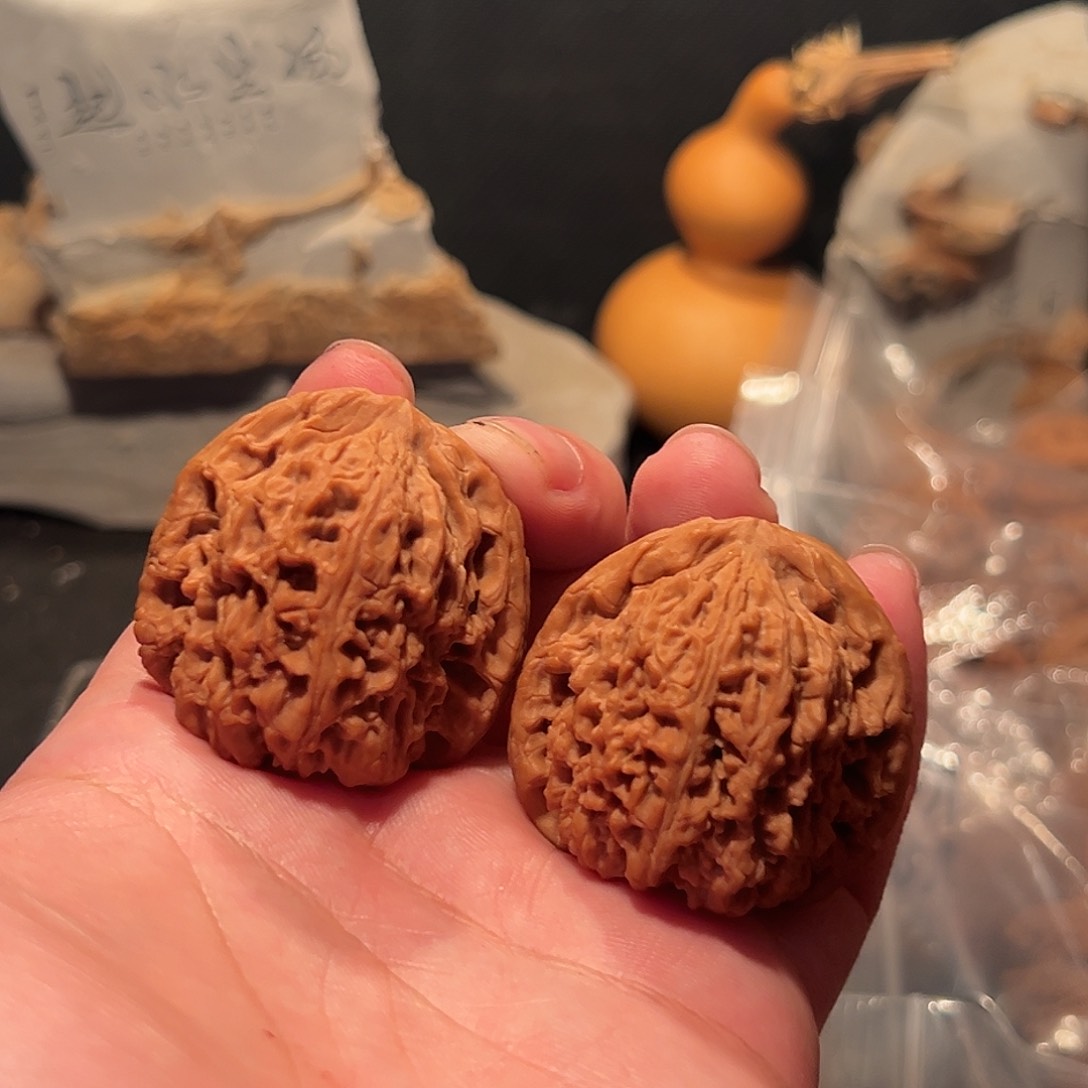 文玩核桃把件涿鹿一代南疆石40