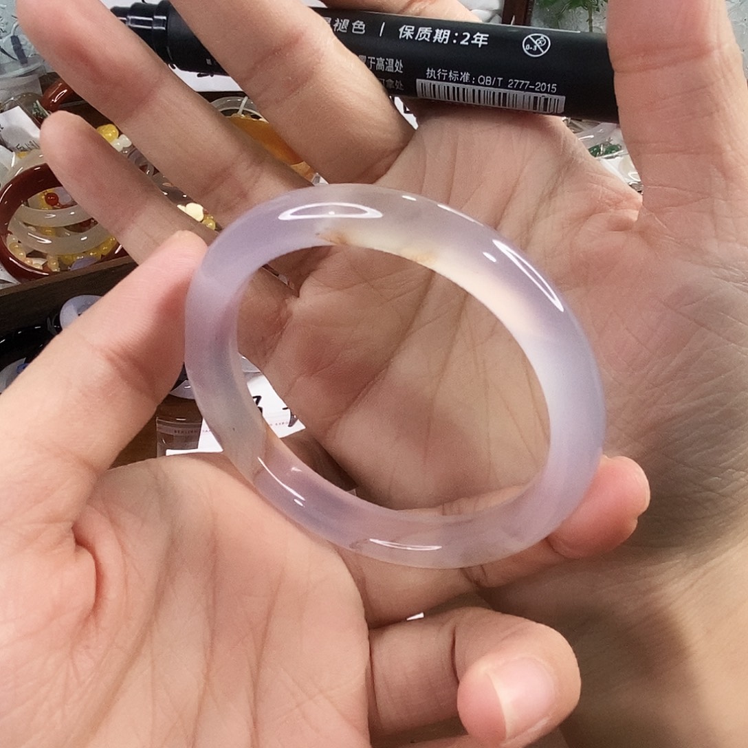 玛瑙/玉髓未镶嵌手镯0110。53.8圈。包容