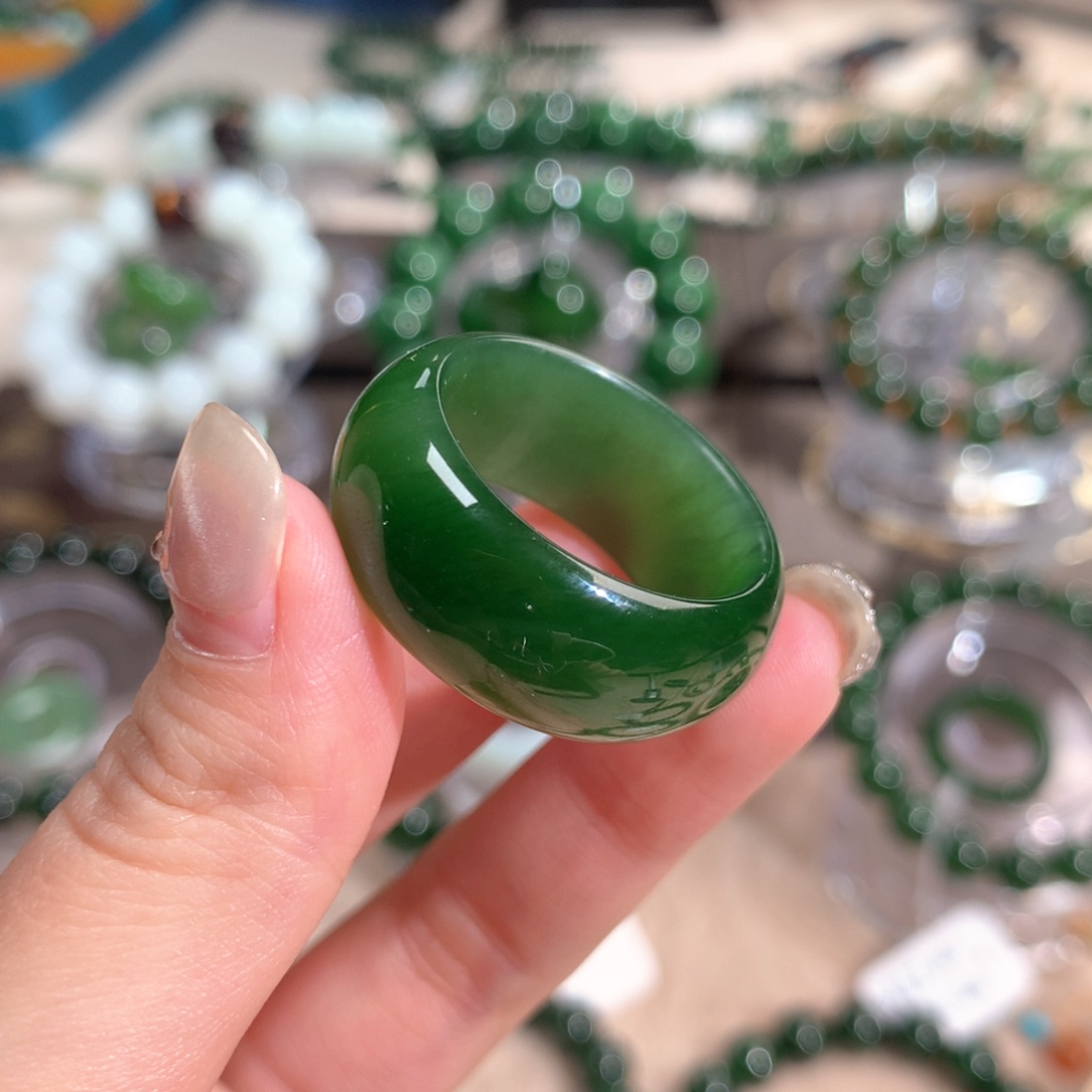 和田玉（碧玉）戒指未镶嵌