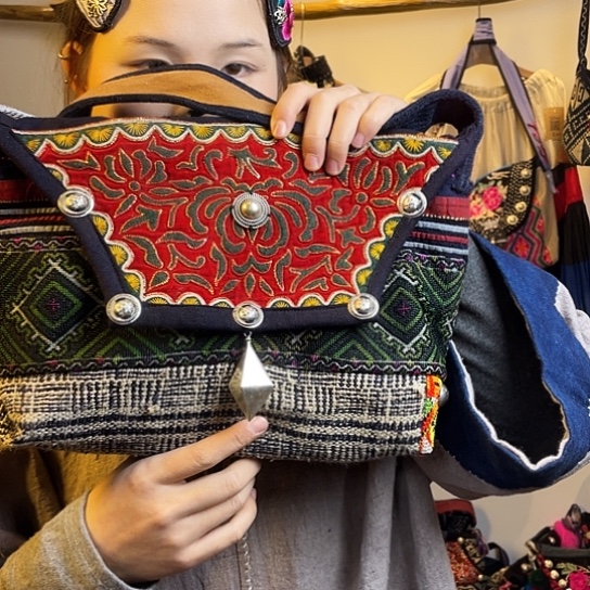 织绣手工制作包包