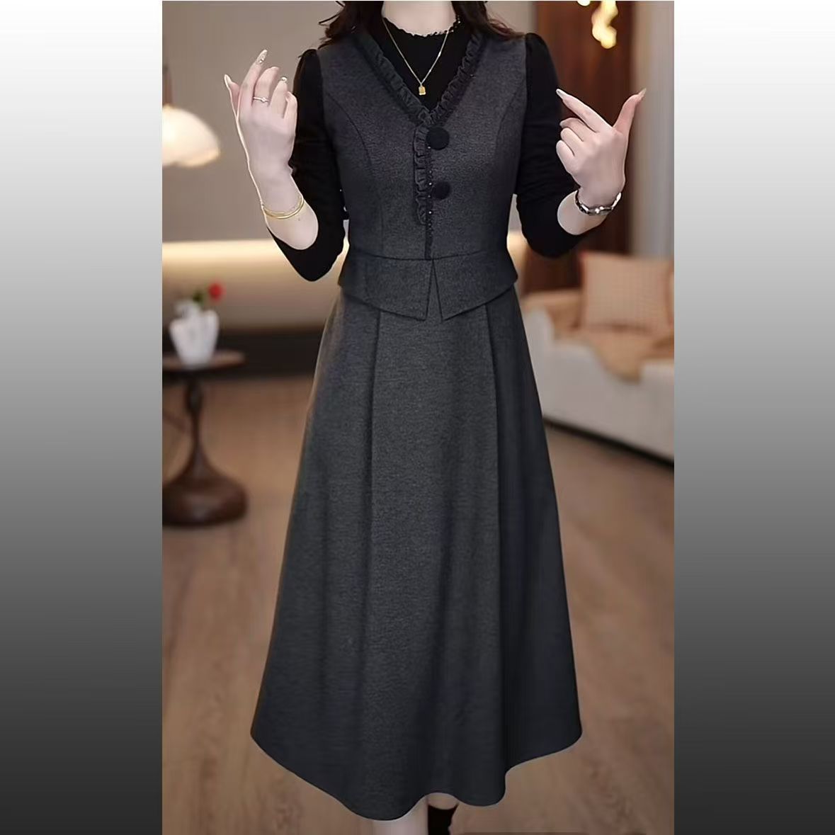 8235#洋气新款木耳边高档气质女士灰色背心收腰显瘦假两件连衣裙