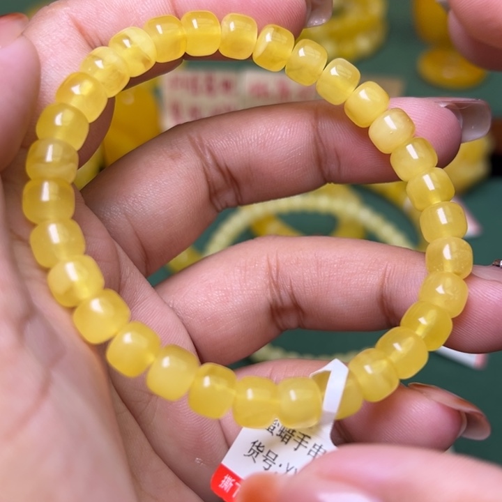 蜜蜡未镶嵌珠宝奇石