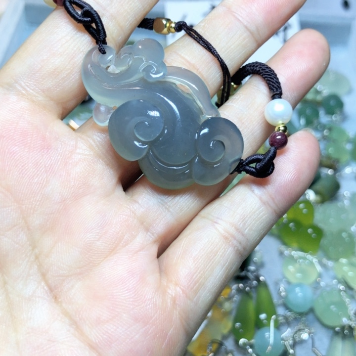【闪购商品】蛇纹石玉手牌未镶嵌