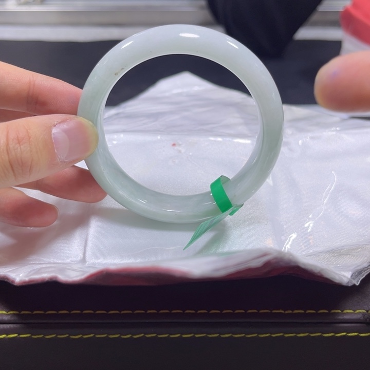 翡翠手镯未镶嵌天然A货翡翠缅料手镯多样性发货团购发一件