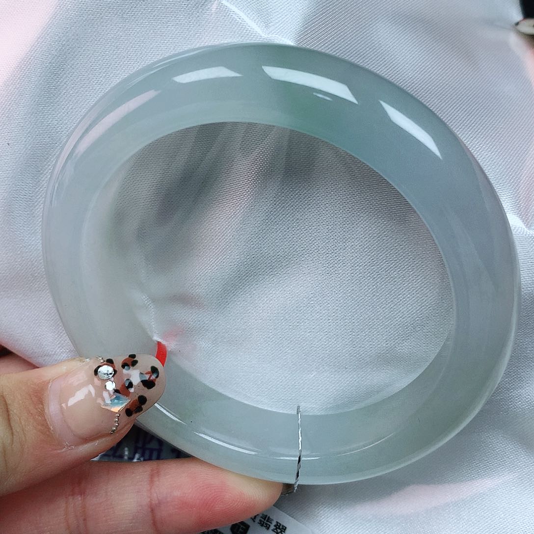 翡翠手镯未镶嵌57圈