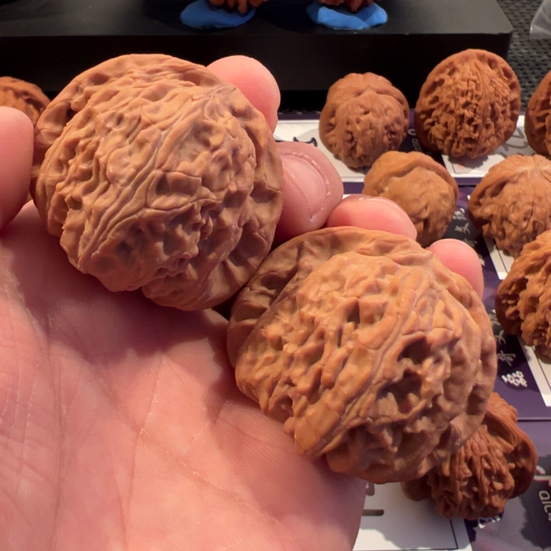 J***n文玩核桃把件白狮子42