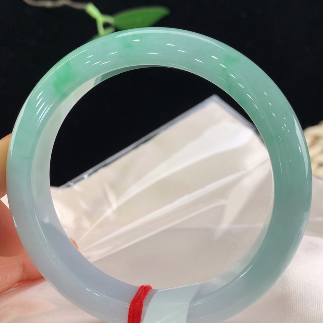 翡翠手镯未镶嵌111-0021