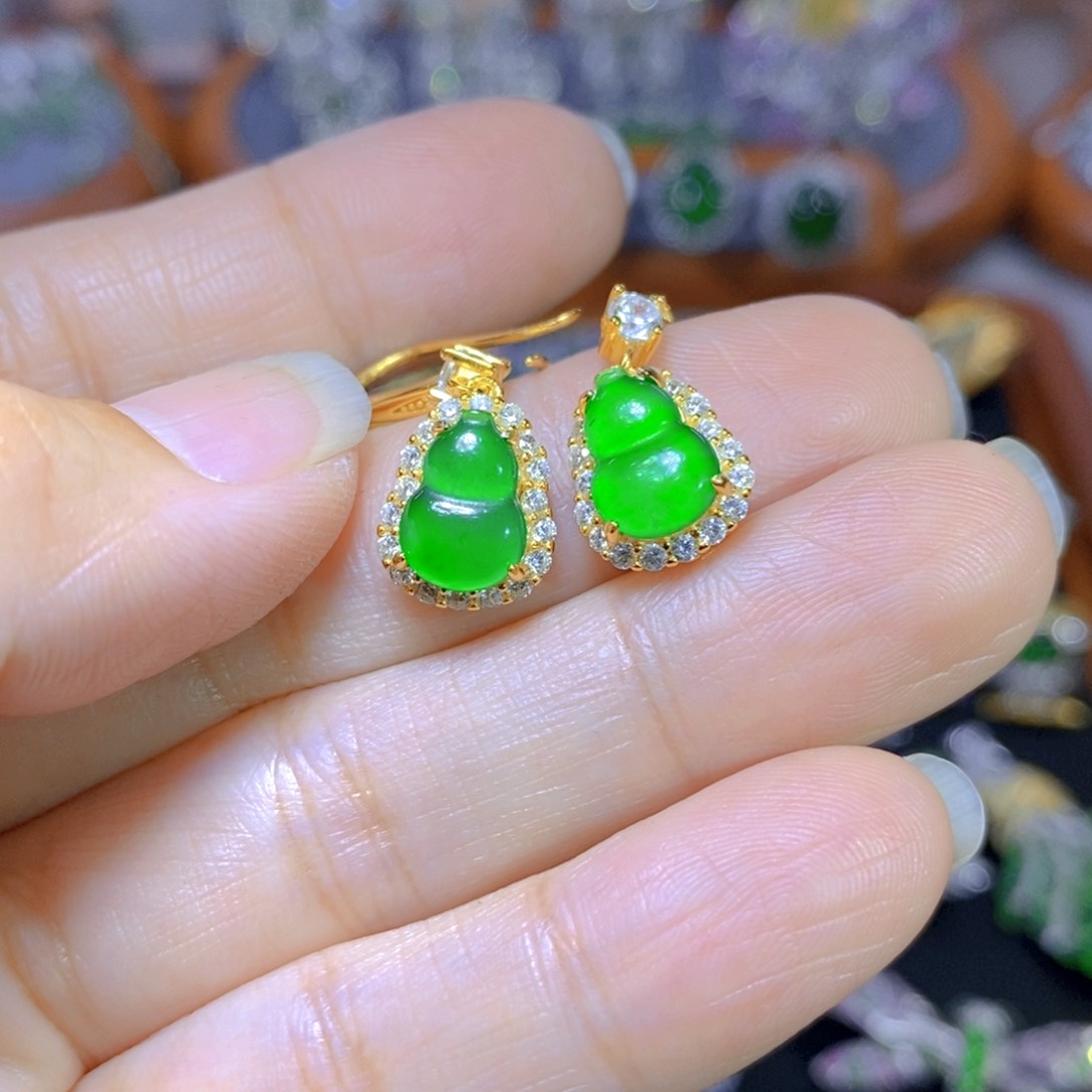 翡翠颈饰银S925镶嵌天然翡翠