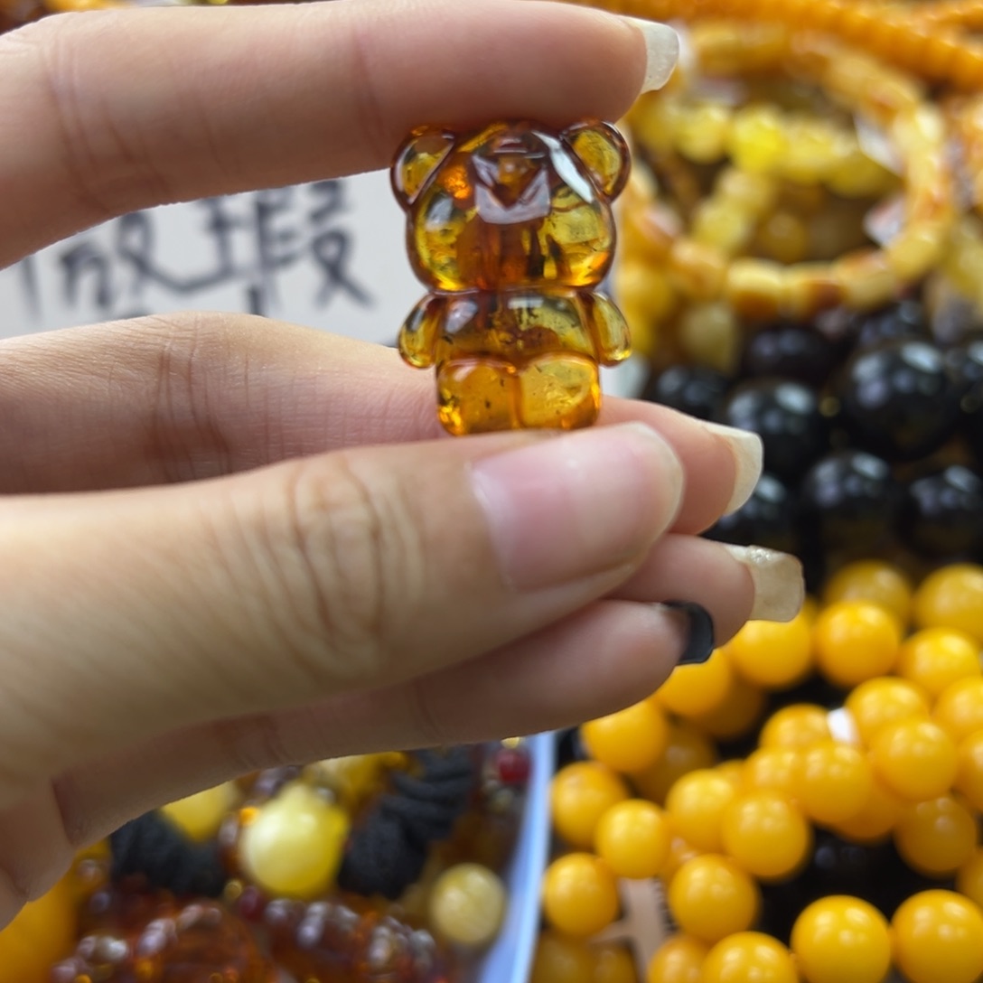 琥珀珠宝奇石未镶嵌