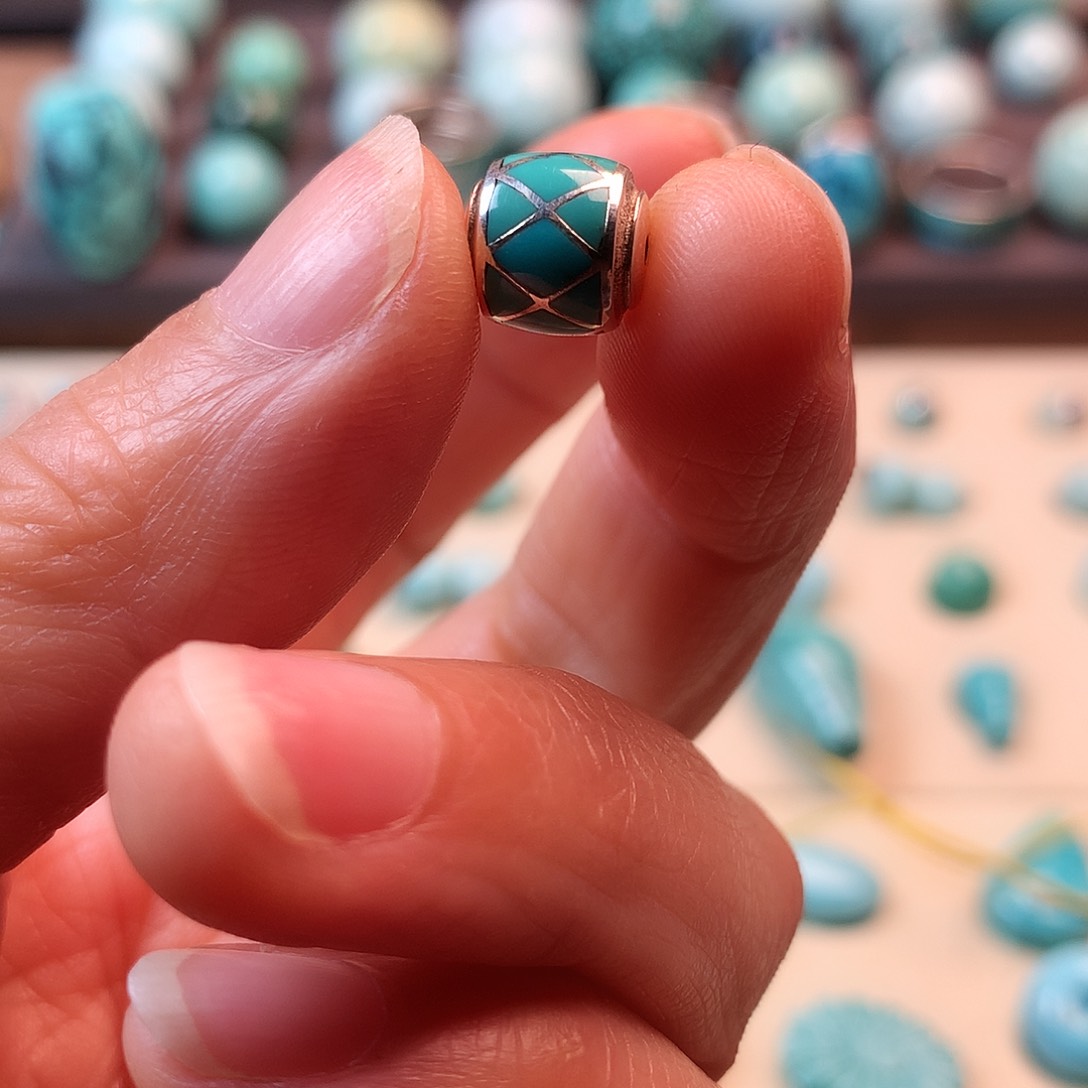 绿松石配饰未镶嵌