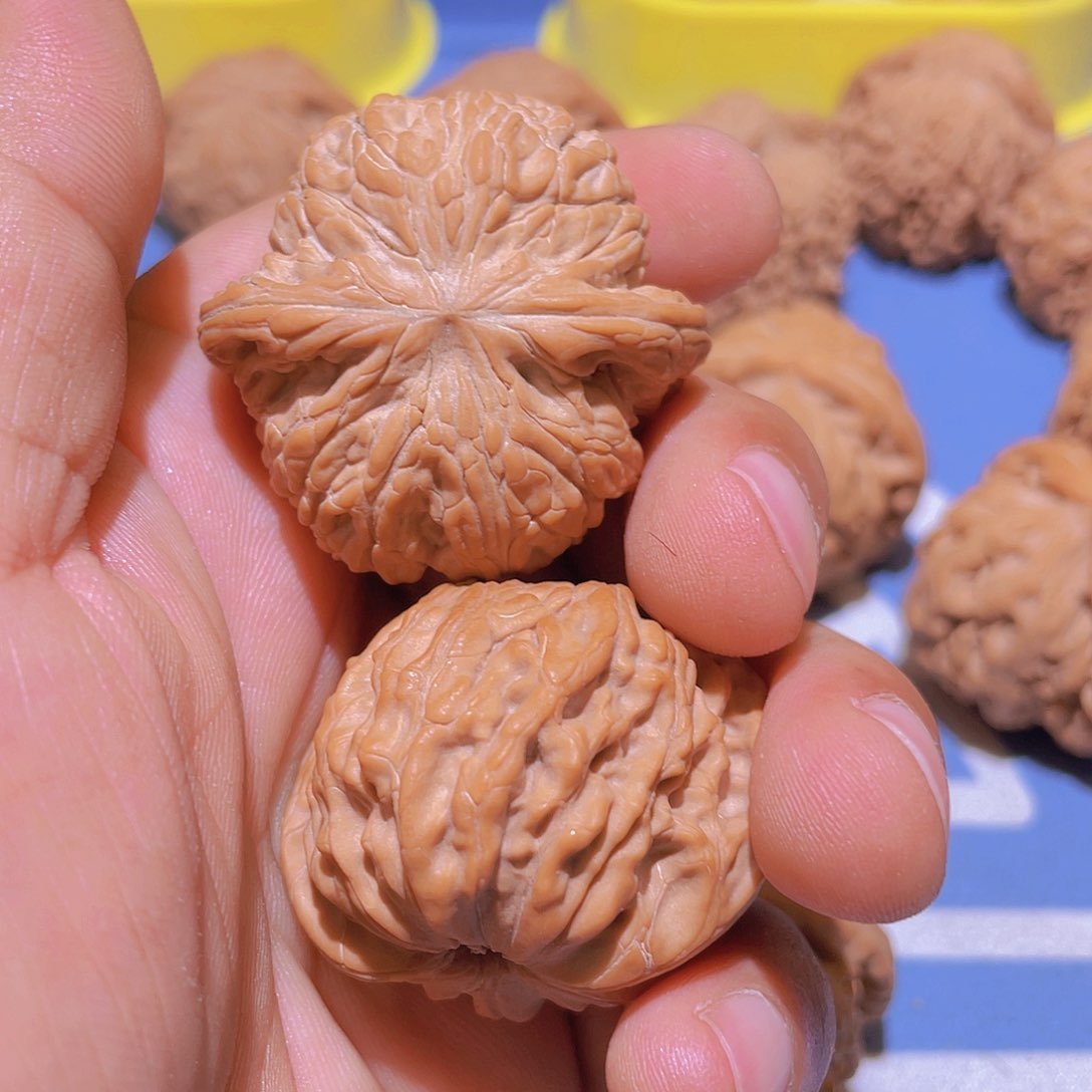 文玩核桃吊坠李***?磨盘