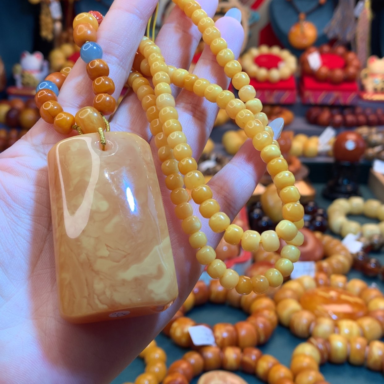 【闪购商品】蜜蜡吊坠(赠链)未镶嵌