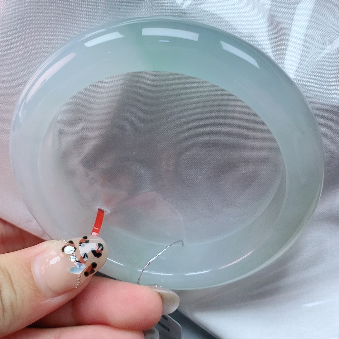 翡翠手镯未镶嵌57圈