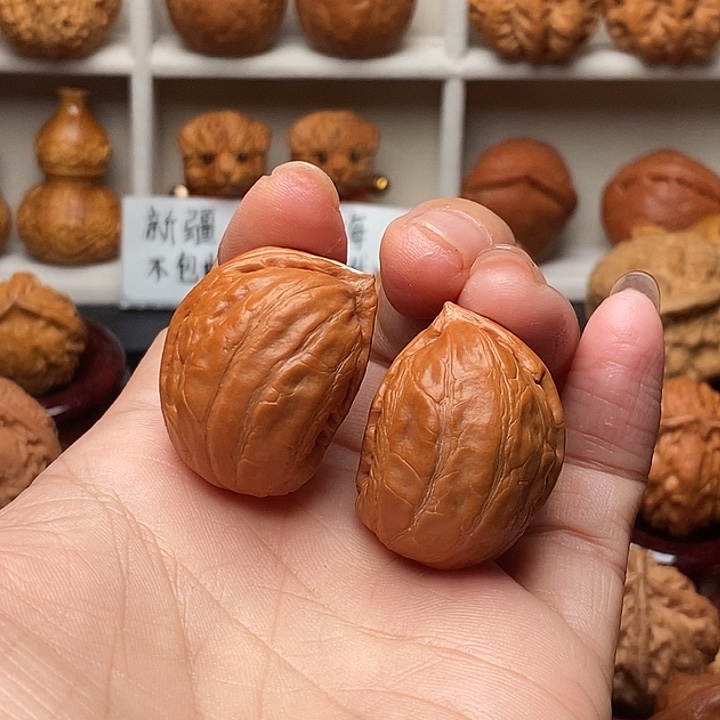 吊坠文玩核桃半臂